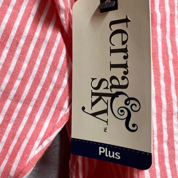 Terra Sky, Women’s Plus size Square Neck Top, summer blouse - Picture 6 of 9